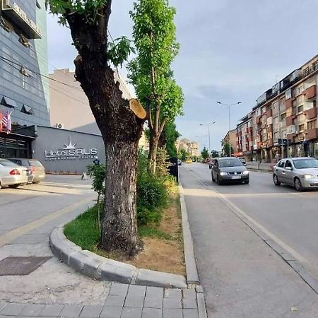 Bright & Lovely Apartment In The City Center 프리슈티나 외부 사진